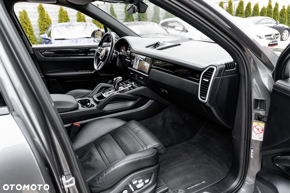 Porsche Cayenne S E-Hybrid - 23
