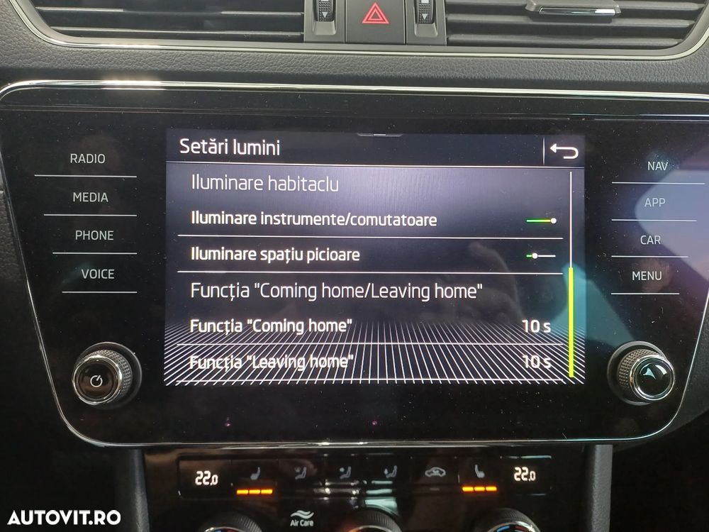 Skoda Superb 2.0 TDI DSG Ambition - 21