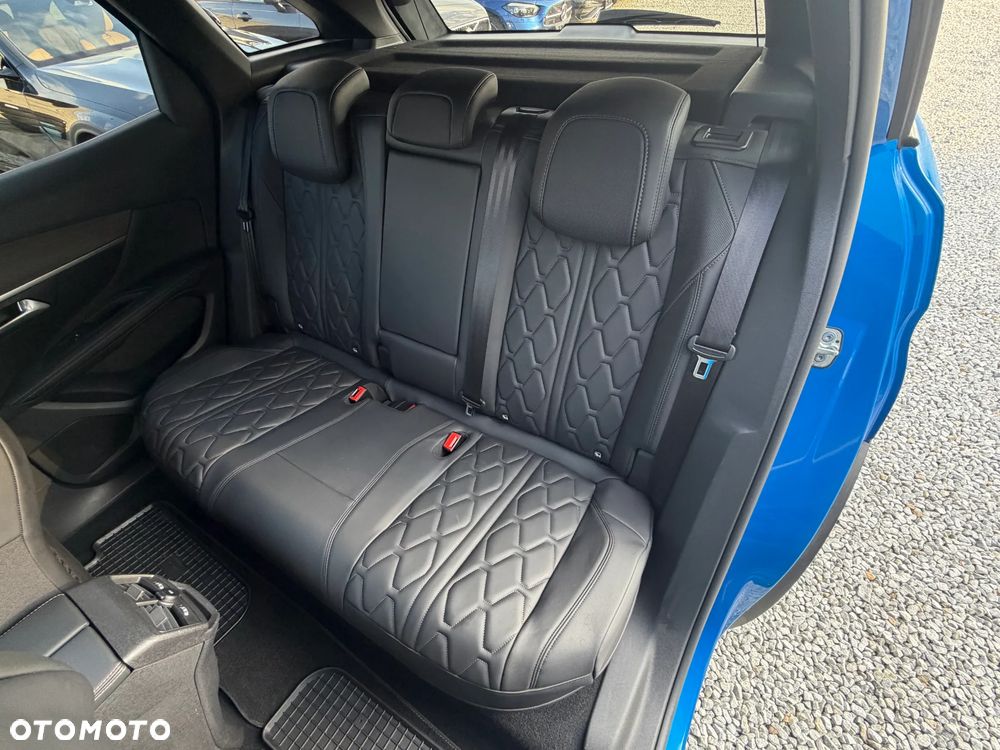 Peugeot 3008 1.6 PureTech Hybrid PHEV Allure Pack S&S EAT8 - 34