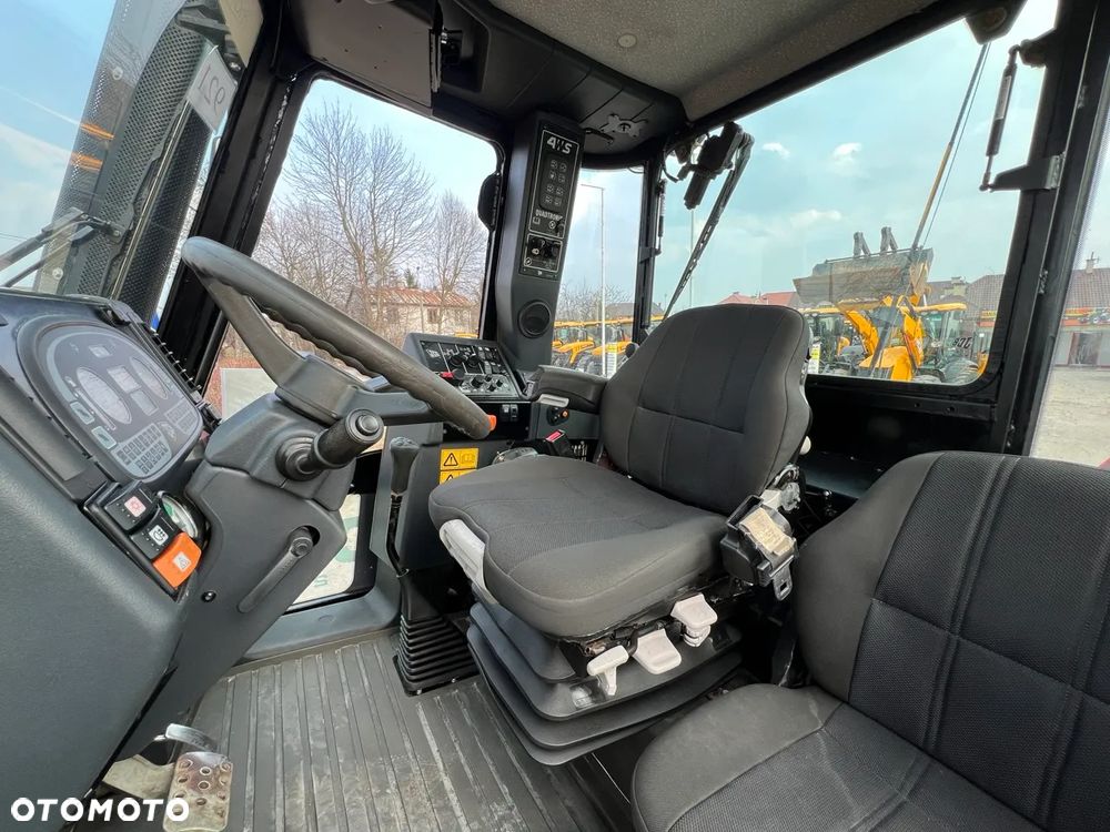 JCB Fastrac 2170 - 11