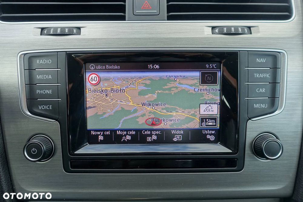 Volkswagen Golf 2.0 BlueTDI DSG Comfortline - 17