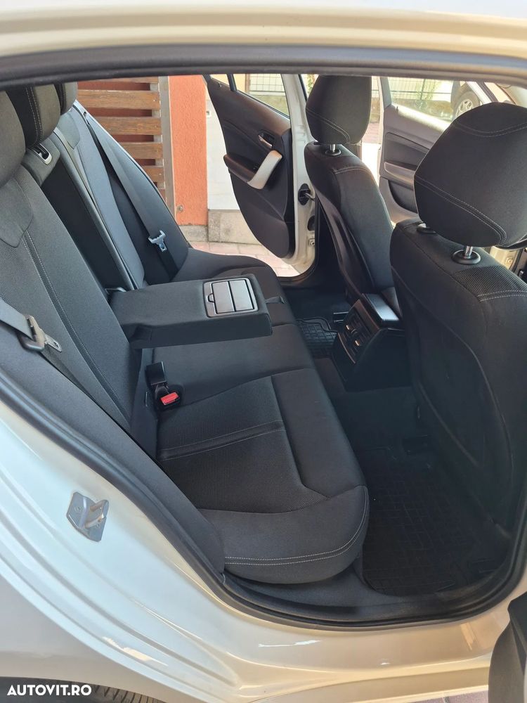 BMW Seria 1 118d Aut. - 10