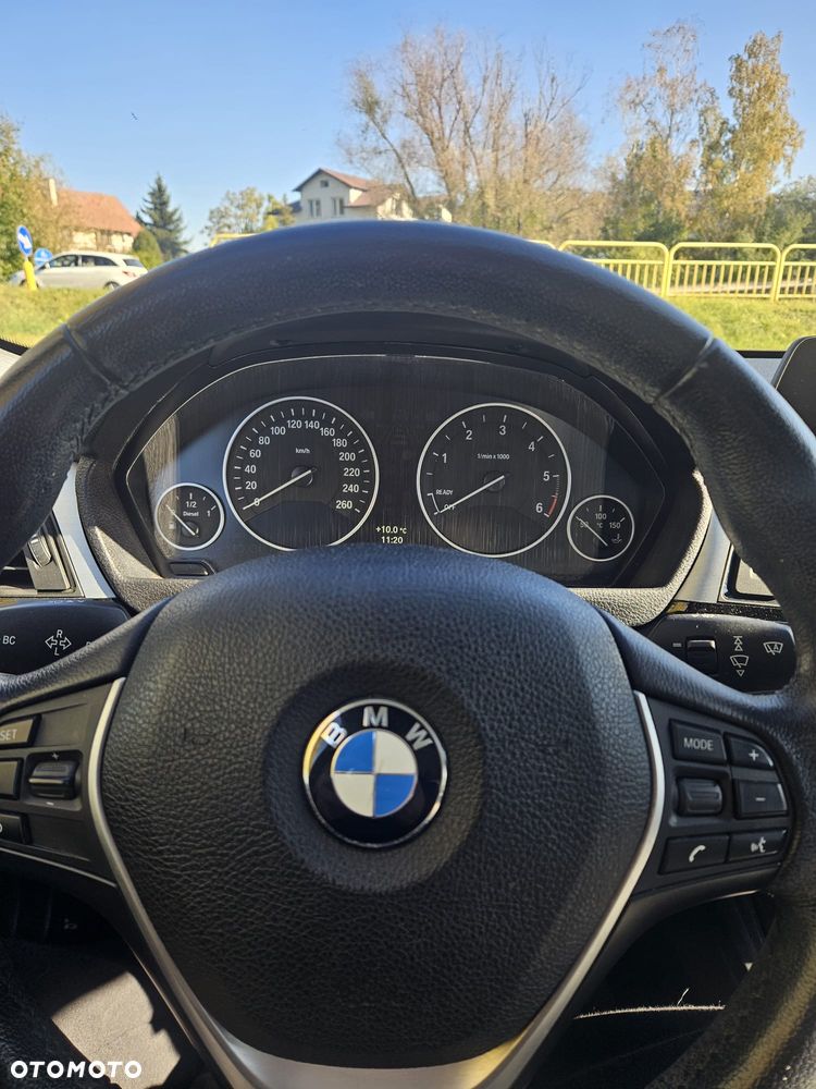 BMW Seria 3 318d - 5