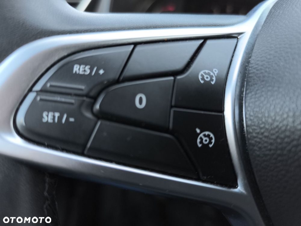 Renault Clio 1.0 TCe Techno - 24
