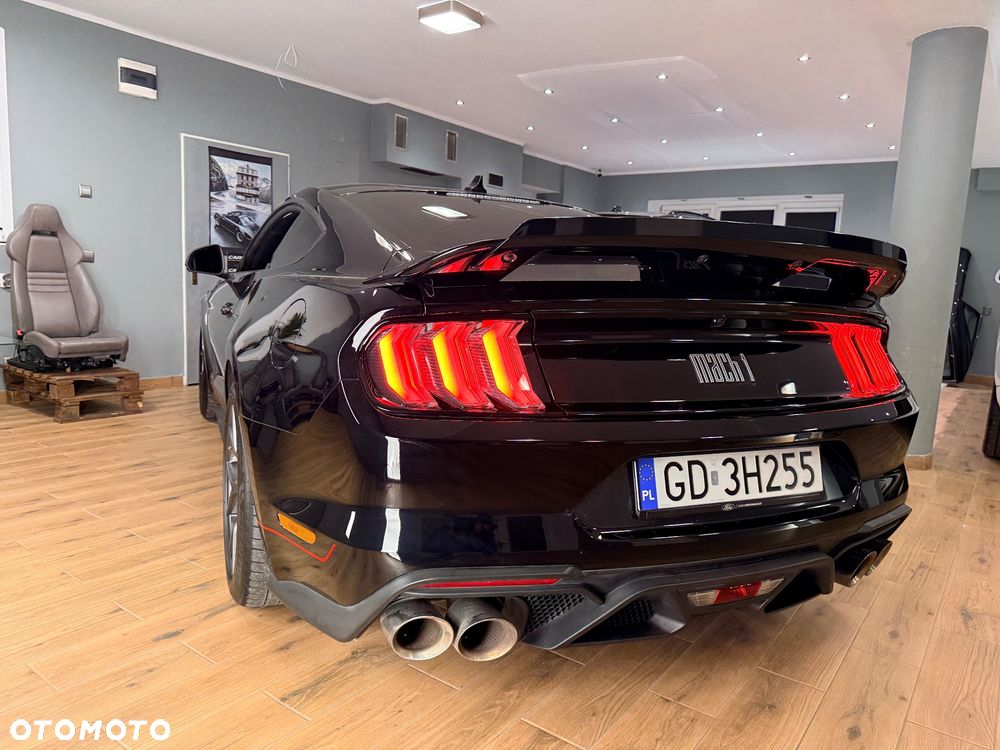 Ford Mustang - 10
