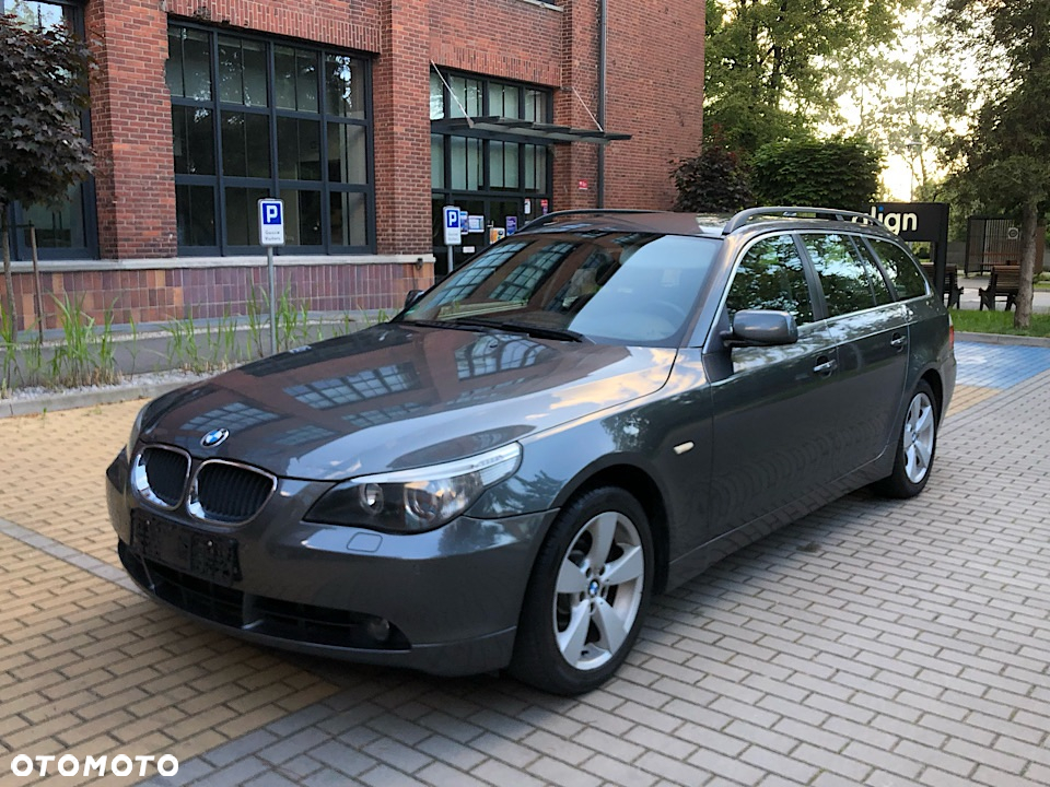 BMW Seria 5 525xi - 4