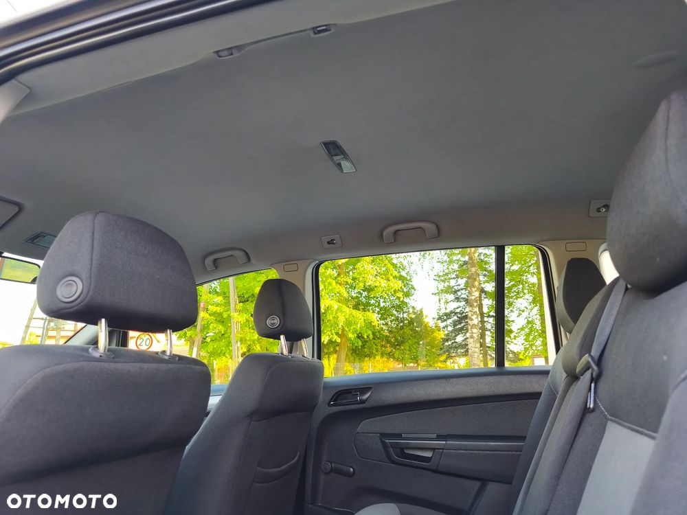 Opel Zafira 1.9 CDTI Enjoy - 28