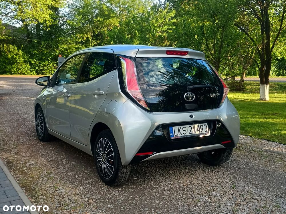 Toyota Aygo x-play - 7