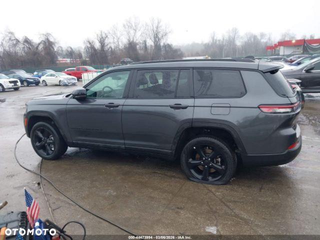 Jeep Grand Cherokee - 9