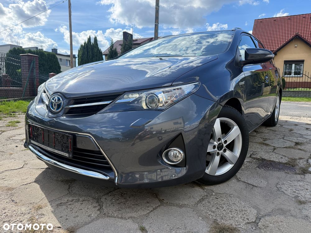 Toyota Auris - 1