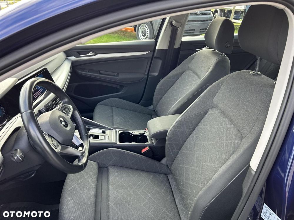 Volkswagen Golf - 11