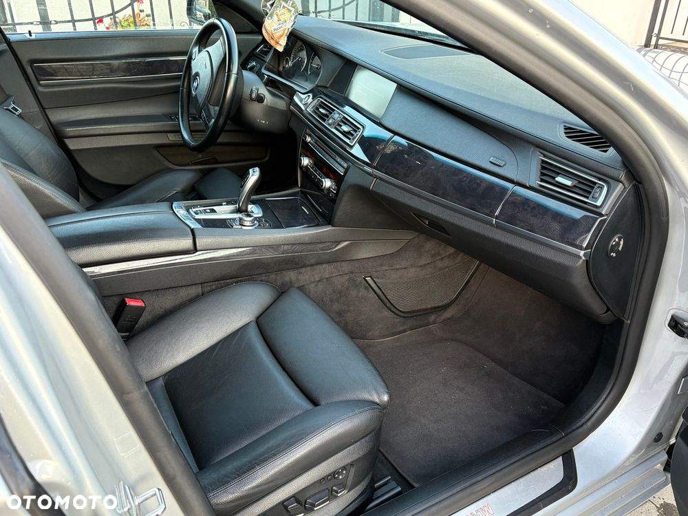 BMW Seria 7 730d - 19