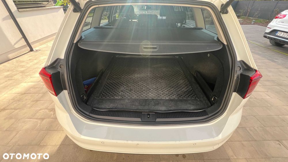 Volkswagen Passat Variant - 7