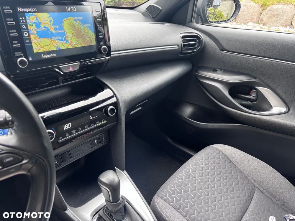 Toyota Yaris Cross Hybrid 1.5 Comfort - 17