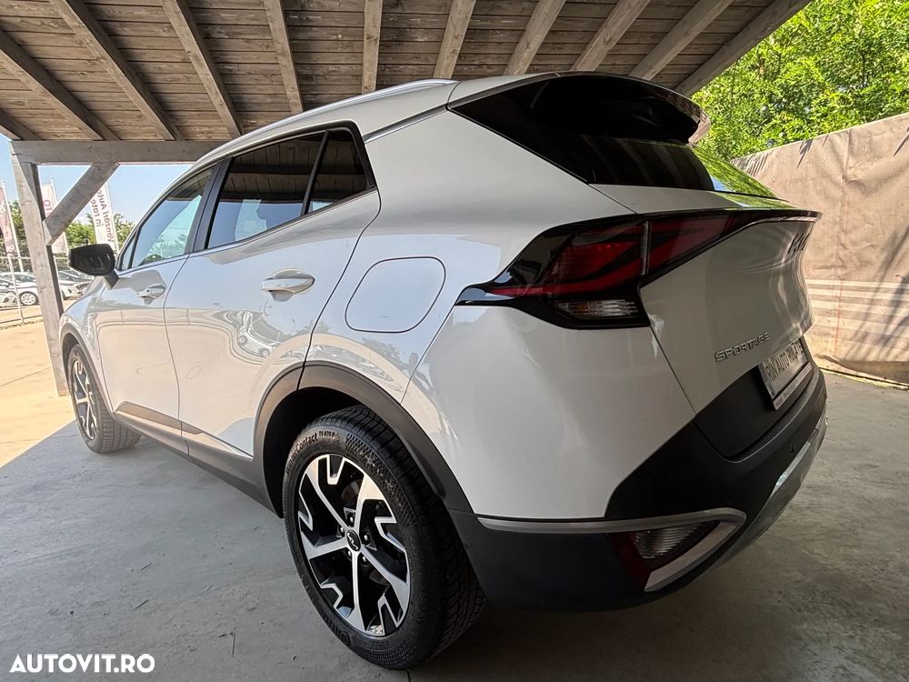 Kia Sportage 1.6 T-GDI HEV 6AT 4x2 Style - 6