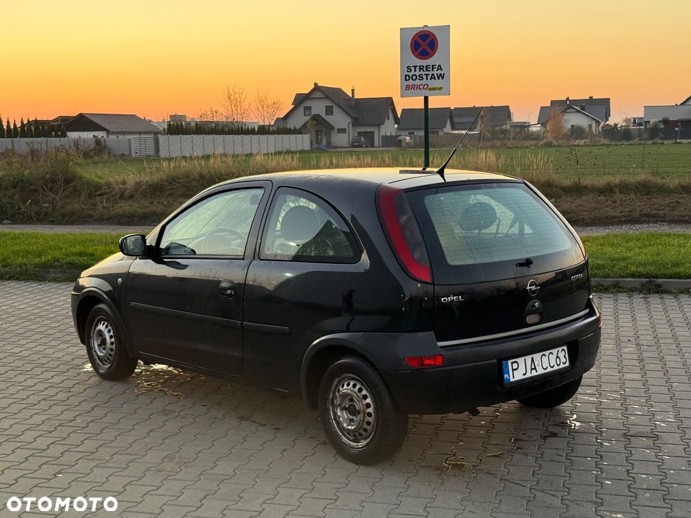 Opel Corsa 1.2 16V Comfort Easytronic - 2