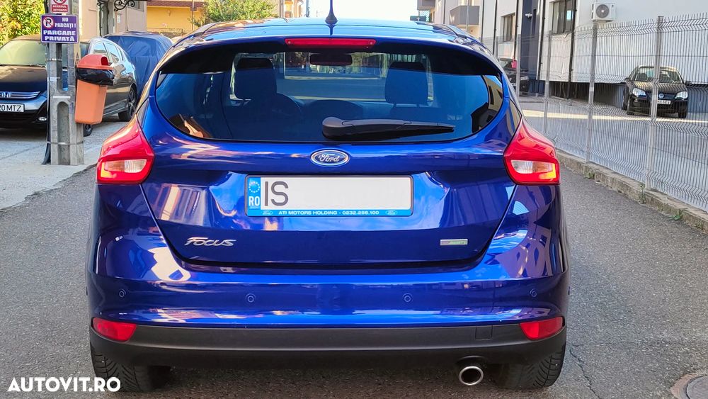 Ford Focus - 8