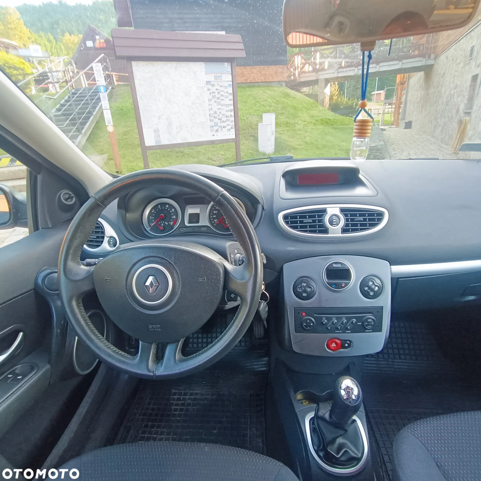 Renault Clio 1.6 16V Exception - 30