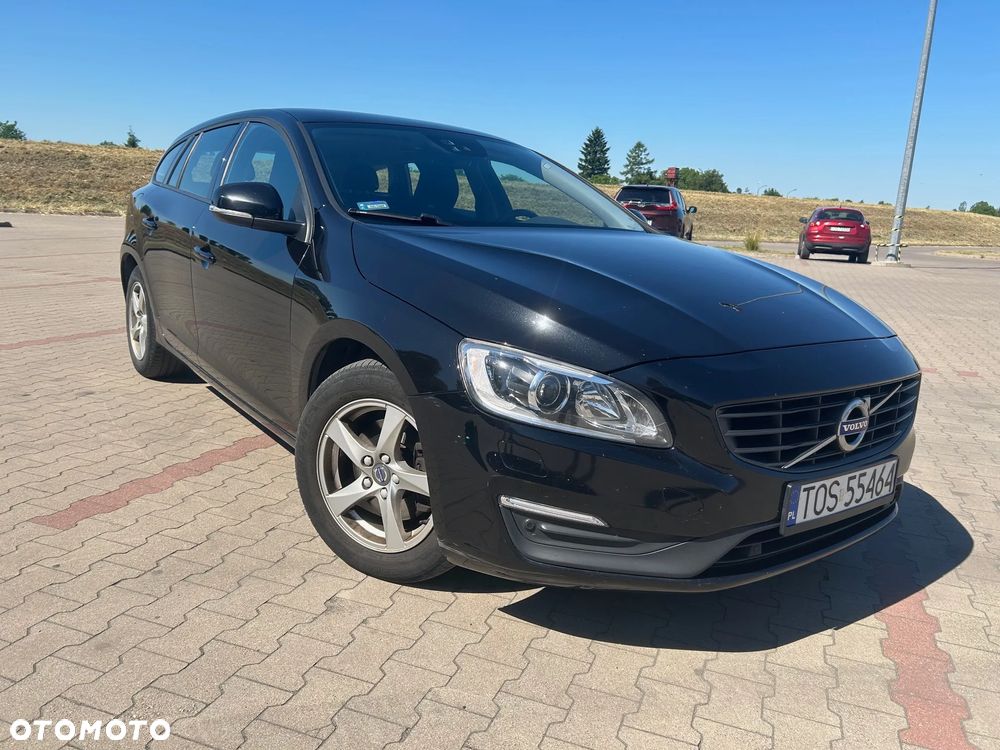 Volvo V60 D4 Drive-E R-Design Momentum - 1