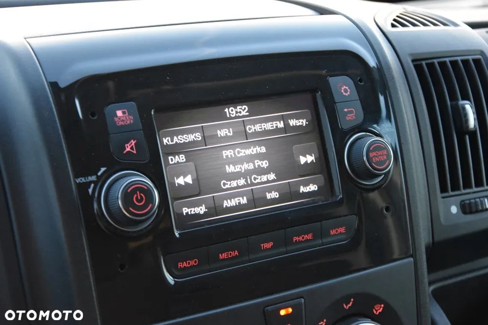 Peugeot BOXER 140 2.2 BLUEHDI L4H2 - 23