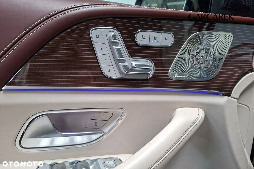 Mercedes-Benz GLS - 11