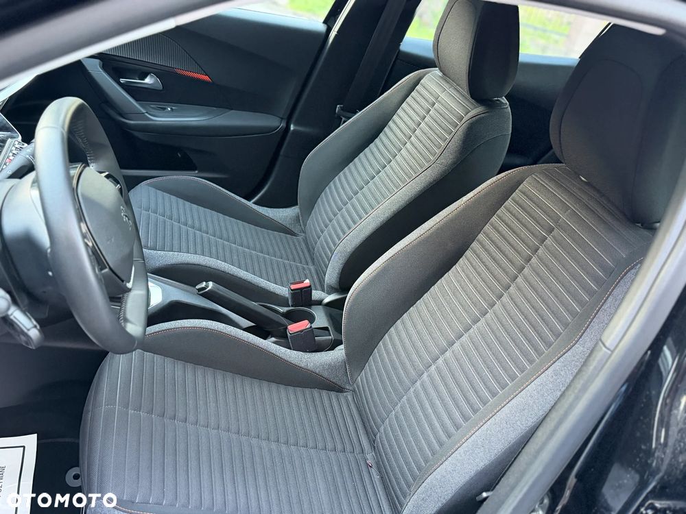 Peugeot 2008 1.2 PureTech Active S&S - 29