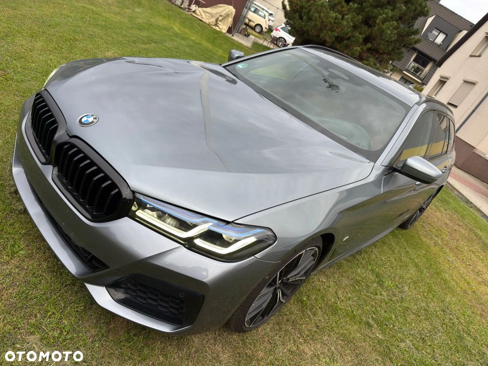 BMW Seria 5 540d xDrive Touring M Sport Edition - 6