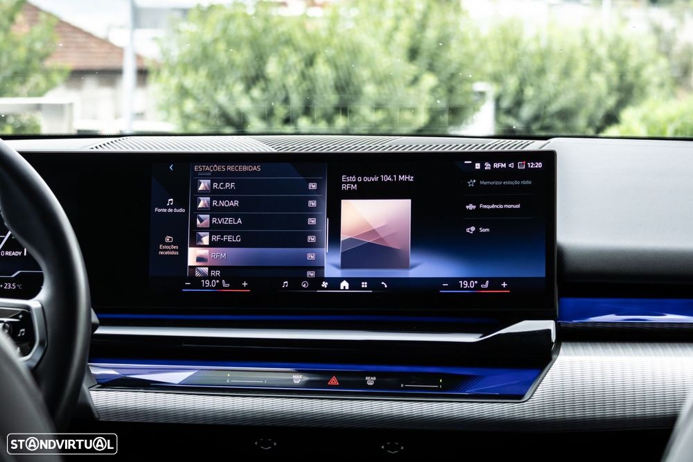 BMW i5 eDrive40 Pack Desportivo M - 41