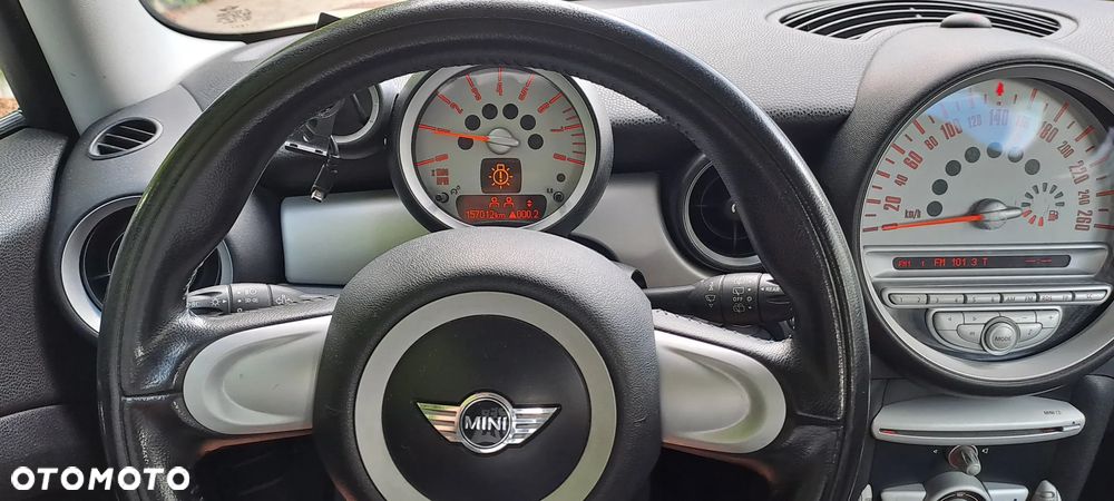MINI ONE - 19