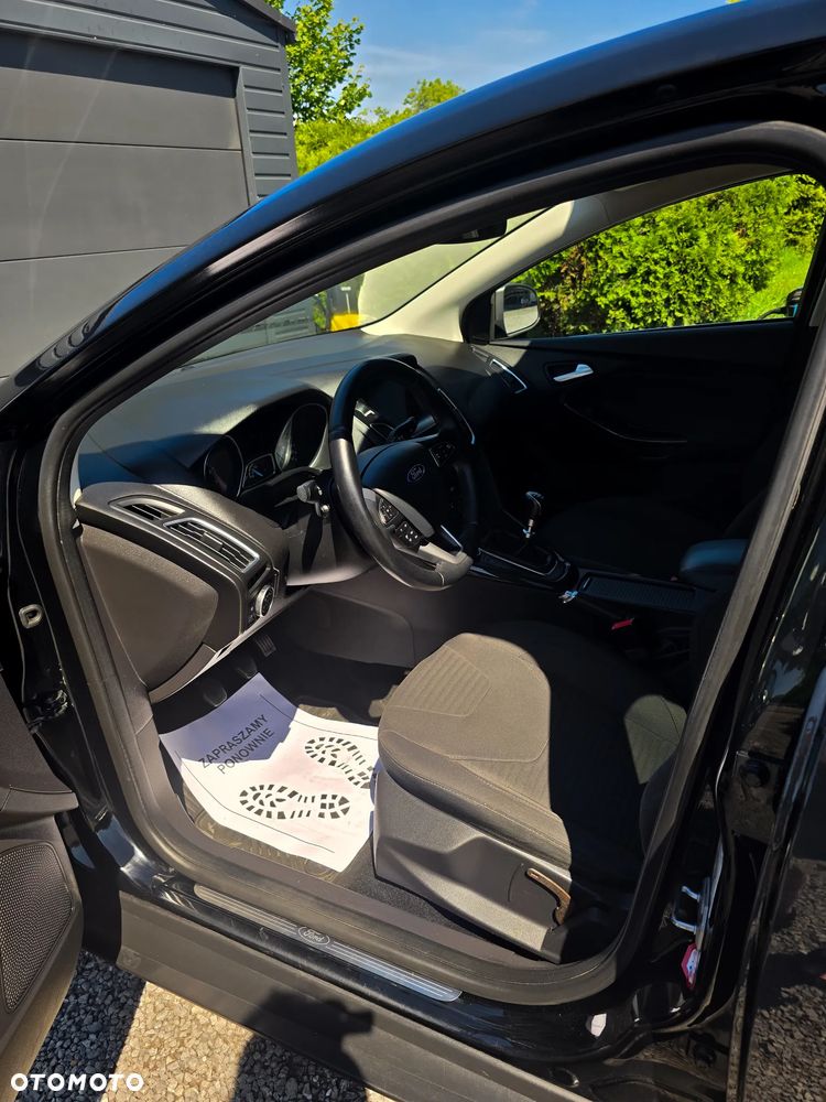 Ford Focus 1.0 EcoBoost Titanium - 17