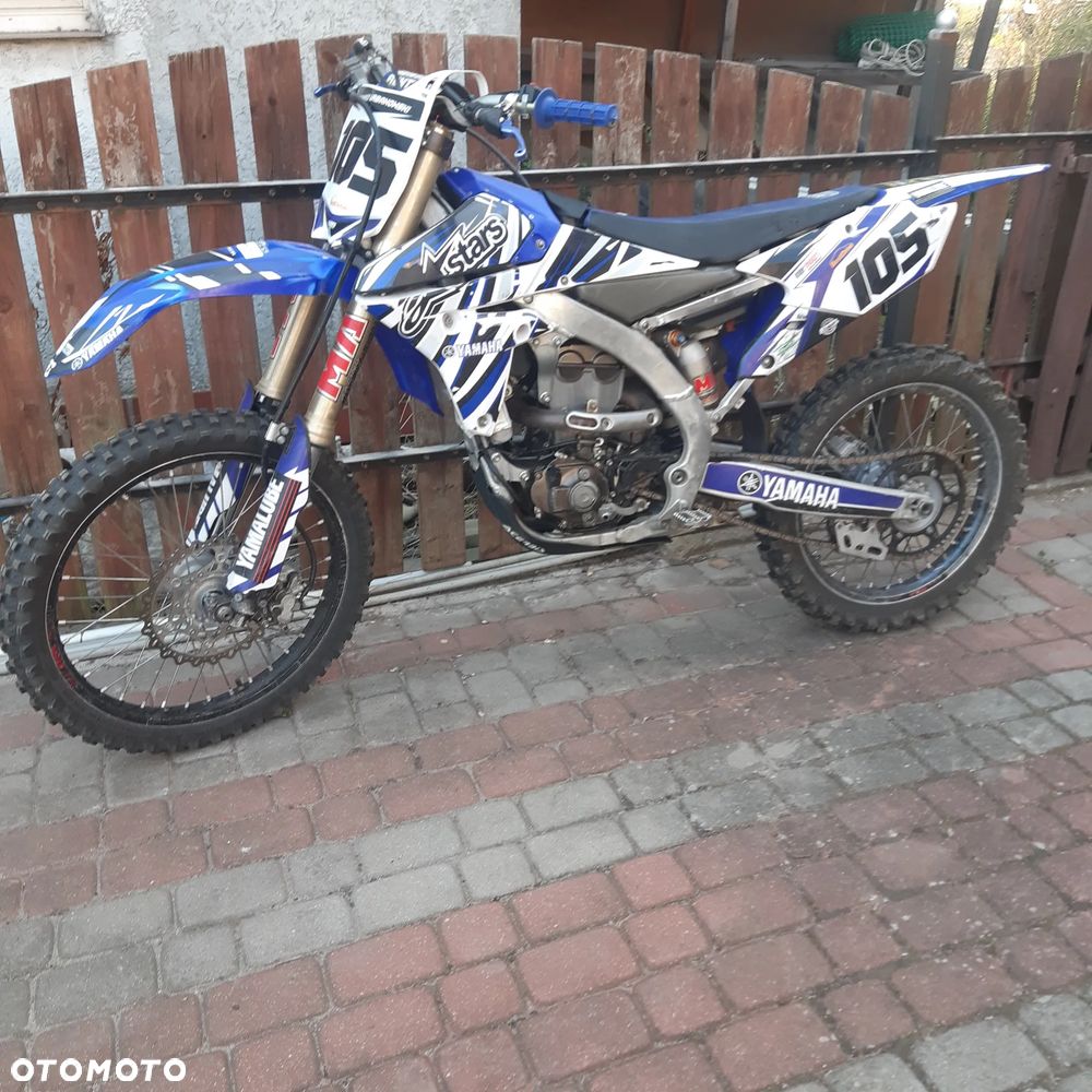 Yamaha YZF - 1