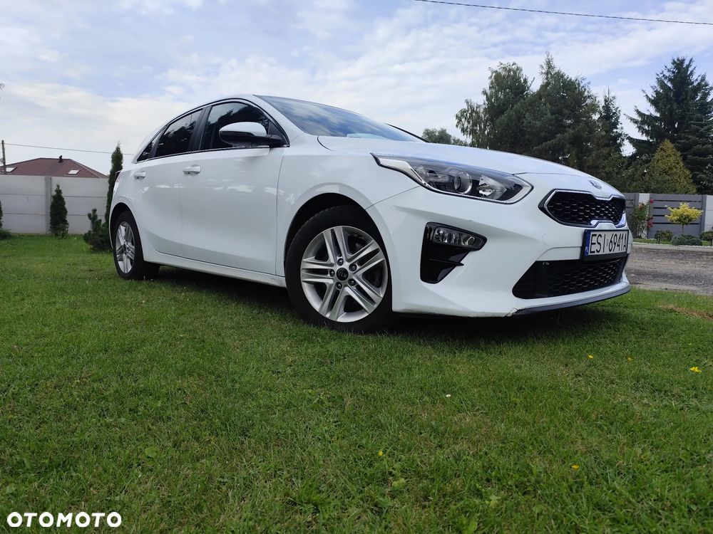 Kia Ceed 1.6 CRDi SCR L Business Line Plus - 1