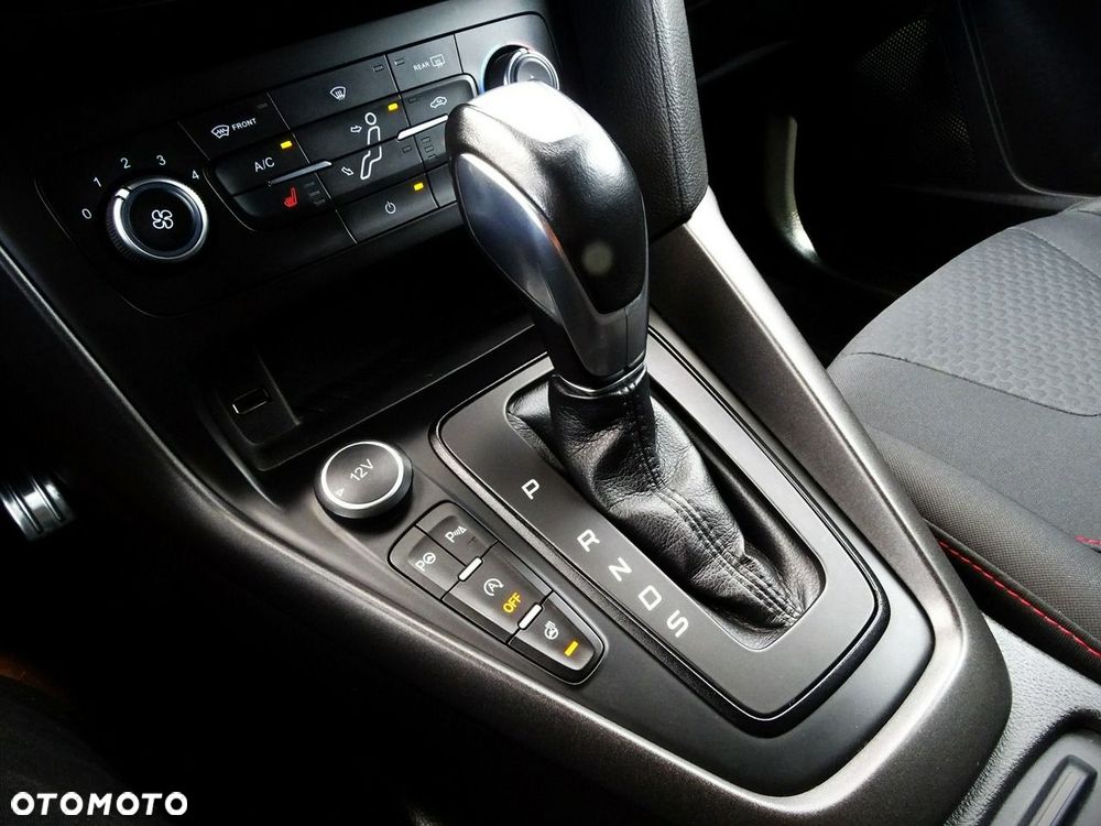 Ford Focus - 30