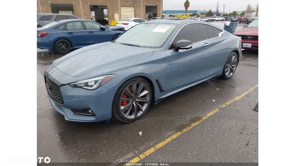 Infiniti Q60 - 2