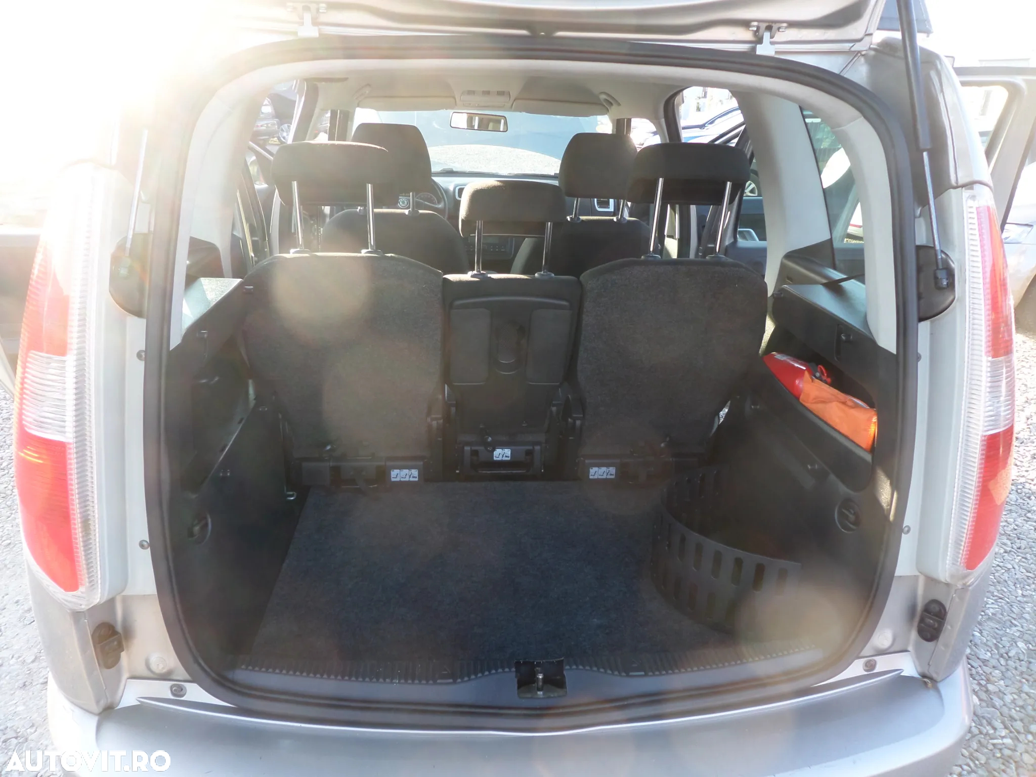 Skoda Roomster 1.9 TDI Comfort PLUS EDITION - 19