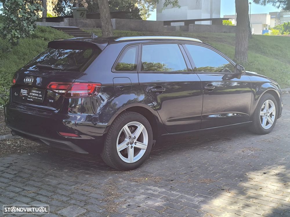 Audi A3 Sportback 1.6 TDI - 6