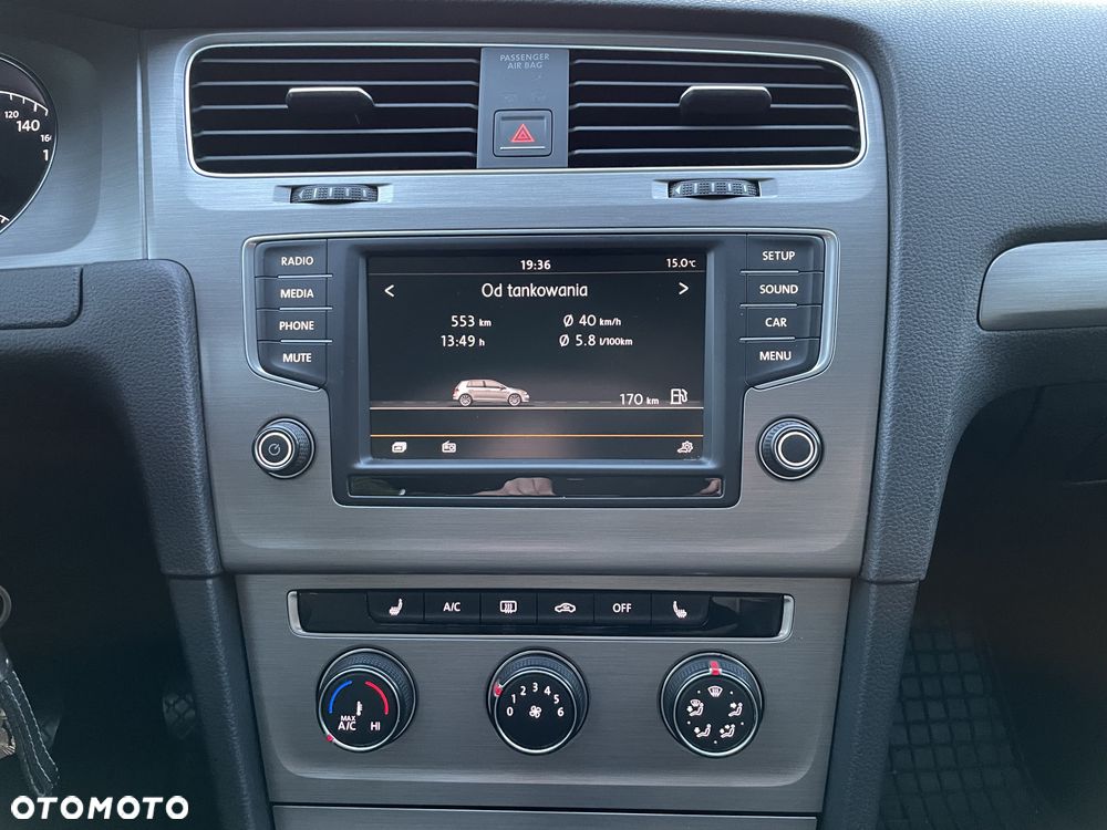 Volkswagen Golf 1.2 TSI BMT Comfortline - 14