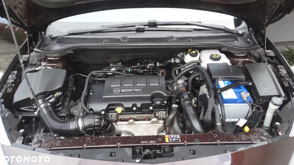 Opel Astra 1.4 Turbo Cosmo - 26