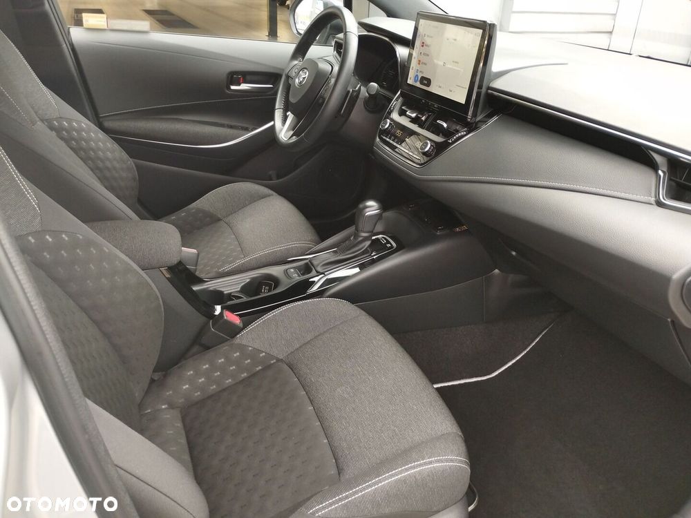 Toyota Corolla 2.0 Hybrid Comfort - 25