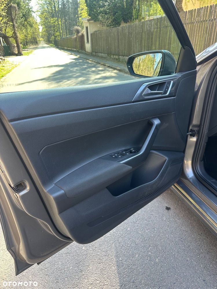 Volkswagen Polo - 24