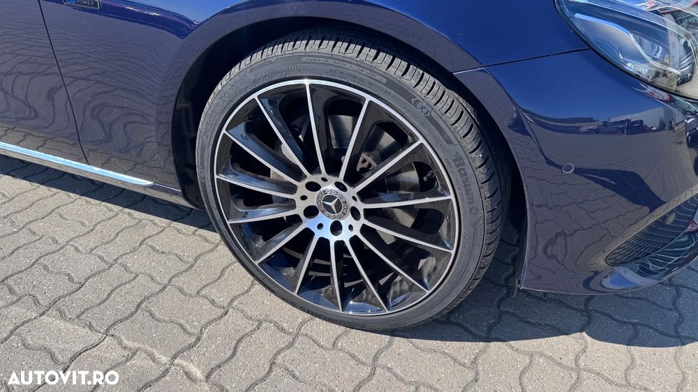 Mercedes-Benz E 300 Aut. - 33