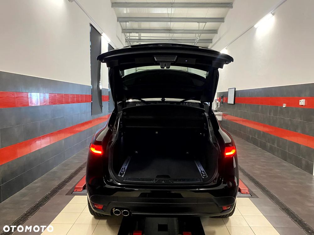 Jaguar F-Pace 20d AWD R-Sport - 15
