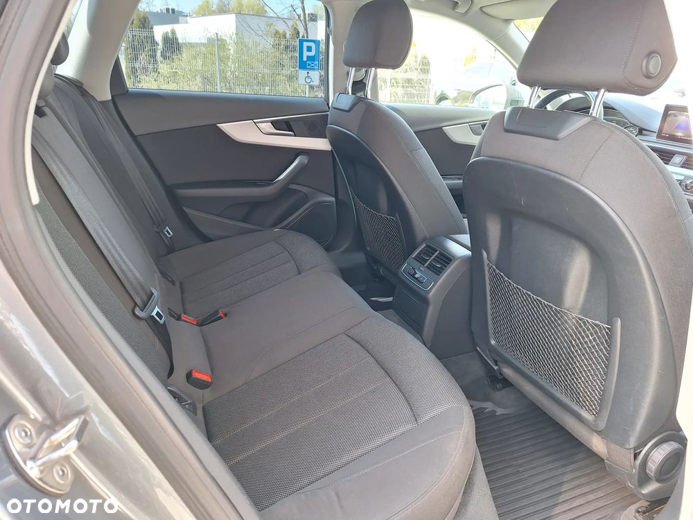 Audi A4 Avant 2.0 TDI S tronic - 30