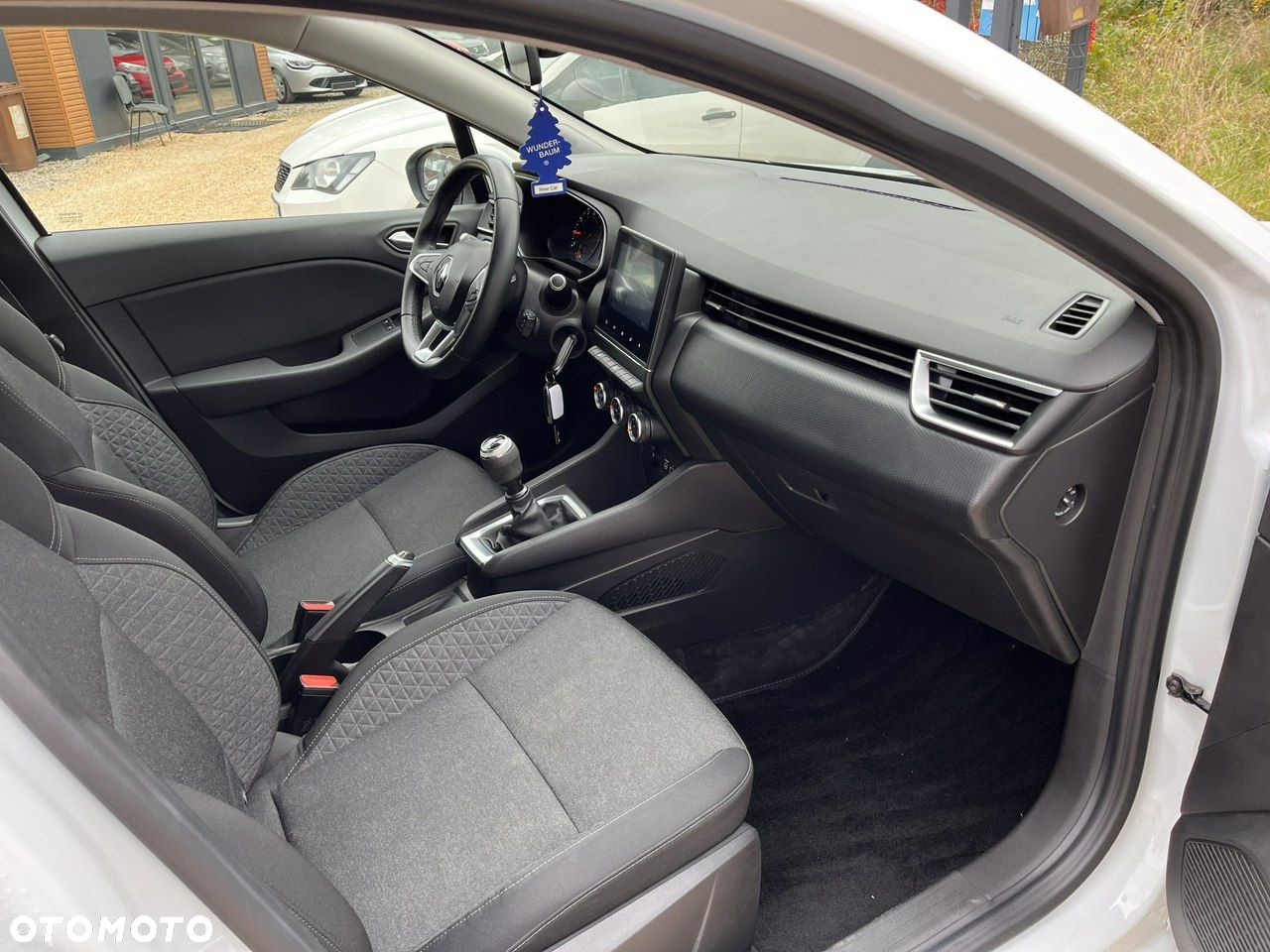 Renault Clio - 20