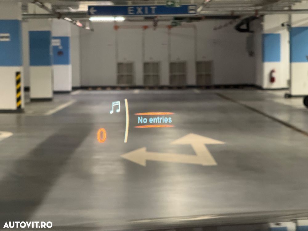 BMW Seria 3 320i Aut. Luxury Line - 36