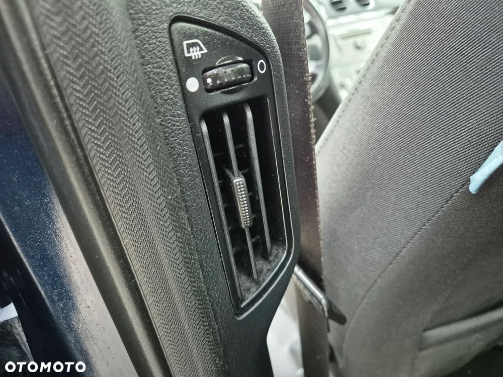 Ford Galaxy 2.0 Ghia - 13