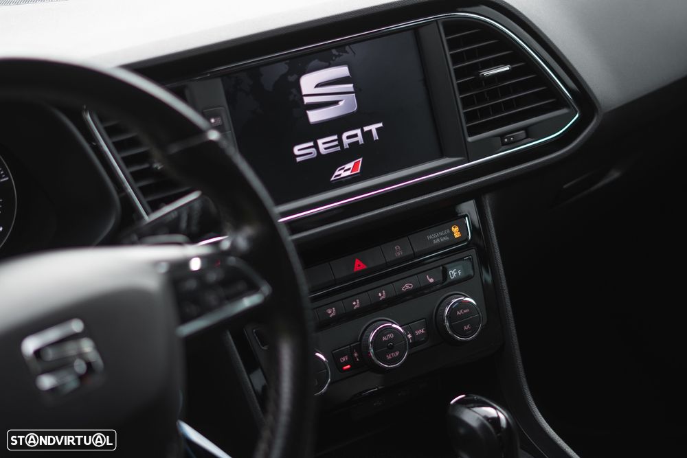 SEAT Leon SC 2.0 TSI S&S DSG Cupra 300 - 34