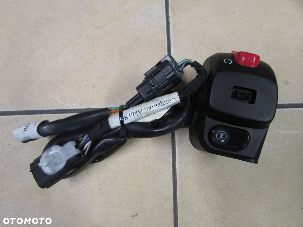 Vespa GTV 300 hpe 2024 przełączniki kierownicy prawe - 1