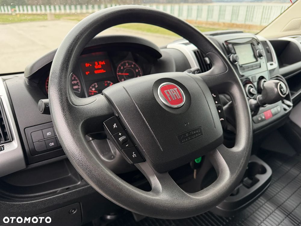 Fiat Ducato Doka 7 osób / Brygadowy / Paka 3.3m / Wzmacniany Maxi Koła 16" / Silnik Iveco 2.3 140km  / Ledy / Bogate wyposażenie / Zadbany jak nowy / 1 Właściciel / Salon PL / FV23% - 28