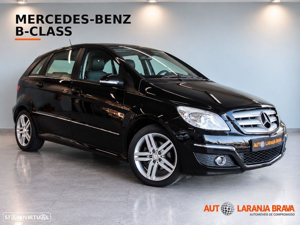 Mercedes-Benz B 180